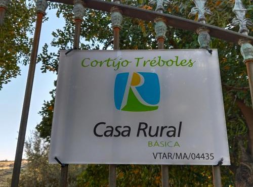 Los Tréboles
