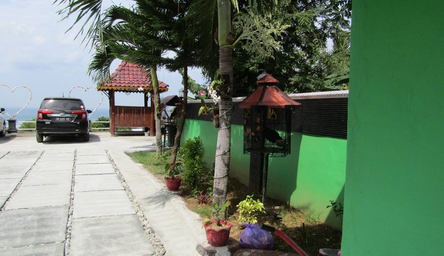 Losmen Kinasih Puncak & Gazebo Pandang