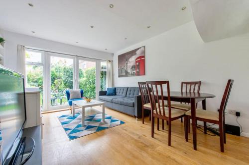 Lovely 2-bed 15 minutes to Central London