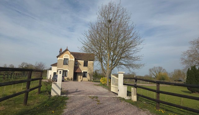 Lovely 3-bedroom country house in charming Hotot-en-Auge
