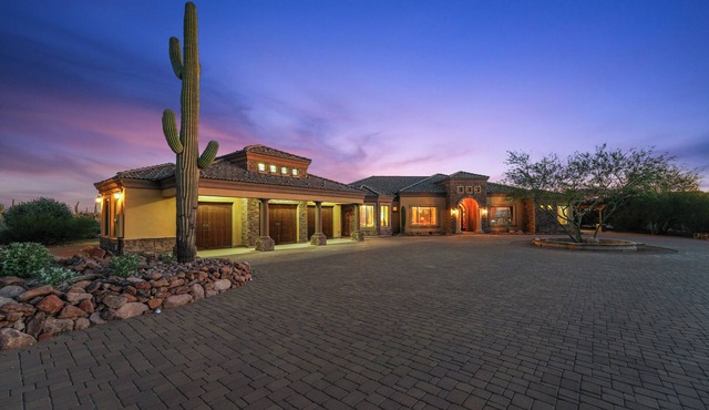 Lovely 4BR Mountain Villa With Panoramic Views