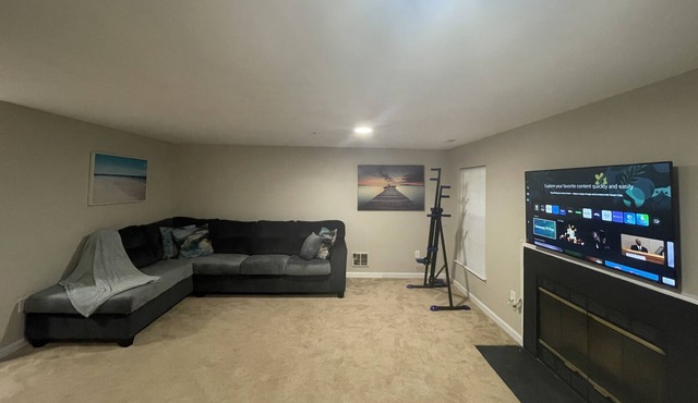 Lovely and furnished basement with private entrance
