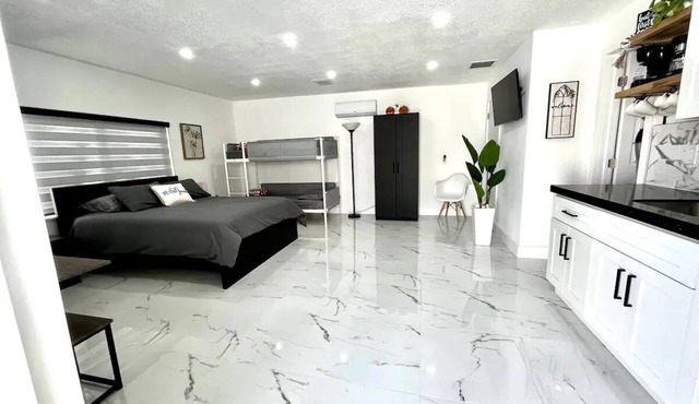 Lovely and private studio centrally located.