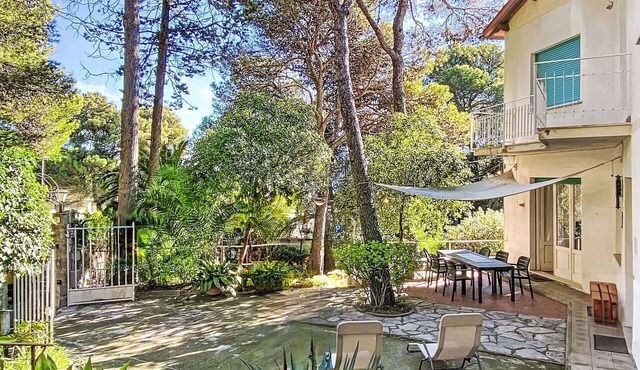 Lovely apartment for 6 people with WIFI, TV, patio and pets allowed