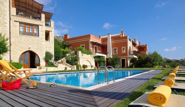 Lovely apartment for 3 guests with WIFI, A/C, pool, TV, balcony and panoramic view