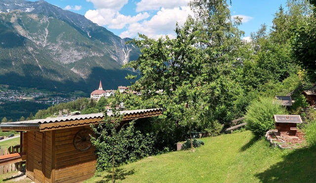 Lovely apartment for 7 guests with WIFI, TV and balcony
