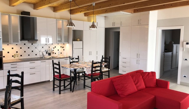 Lovely apartment with private parking