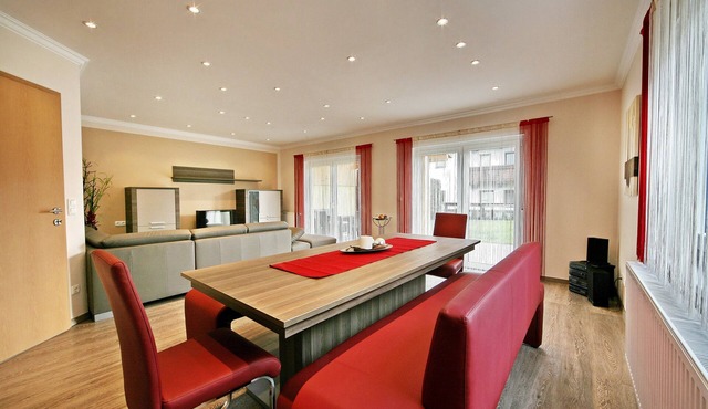 Lovely cottage, central location, near Hochzillertal track located on the bike path