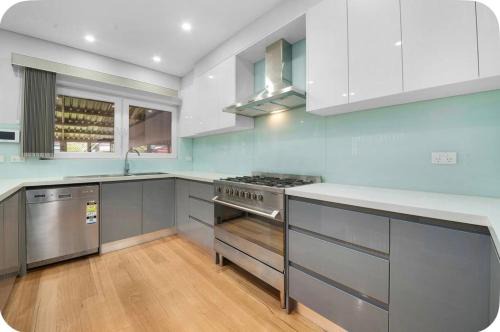 Lovely Duplex in Cabramatta West 4 bedrooms