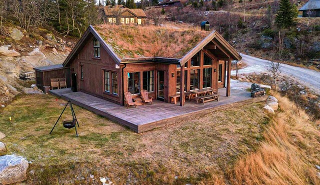 Lovely home in Eggedal with WiFi