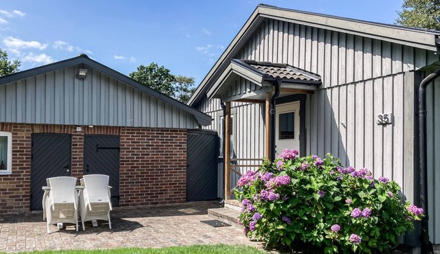Lovely home in Farhult with kitchen