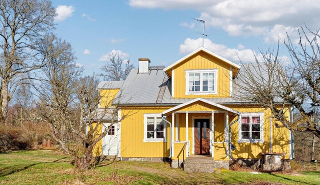 Lovely home in Fridlevstad with WiFi