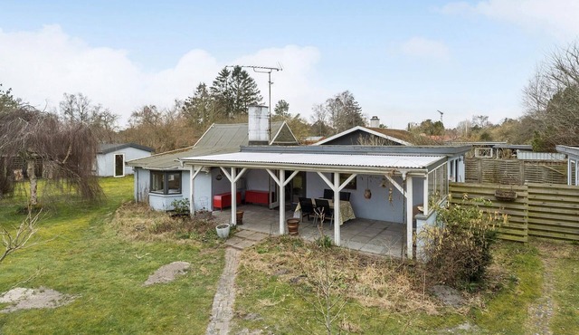 Lovely home in Grevinge with WiFi