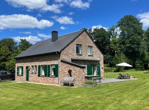 Lovely Meadow House in the land of Croix Scaille