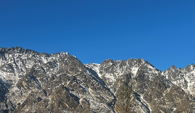 Lovely one-bedroom apartment with AC and stunning mountain views in Jacks Point