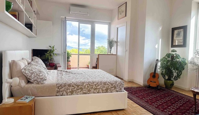 Lovely Panoramic Studio in Rome