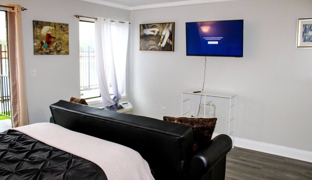 Lovely Seaview Studio Condo