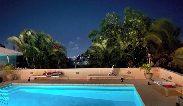 Lovely Self Contained One Bedroom Condo with Pool in the centre of Antigua