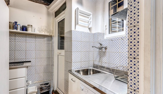 Lovely Spacious Apartment near the Colosseum