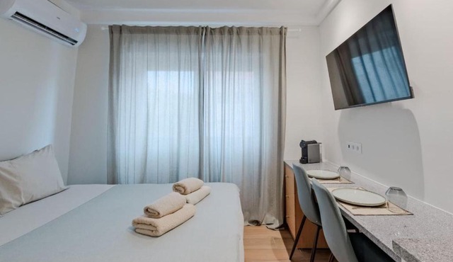 Lovely studio fully equipped near subway N6