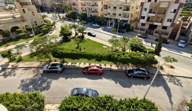 Lovely Studio in Private Villa with Garden View and Free Parking
