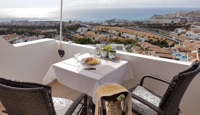 Lovely studio with amazing views fully equiped