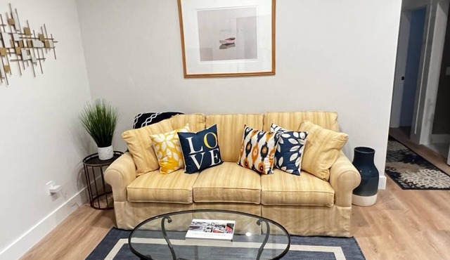 Lovely two bedroom apartment with indoor fireplace