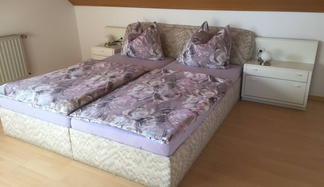Lovingly furnished vacation apartment for up to 4 people (65sqm) with balcony/terrace and separate kitchen