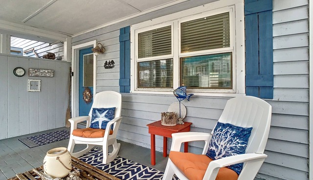 LOW TIDE - 2 Beds/1 Bath - Pet Friendly