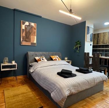 LP Premium Studio