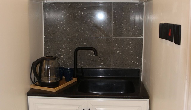 LP36.5 - Classy Studio Apt Near Boulevard World