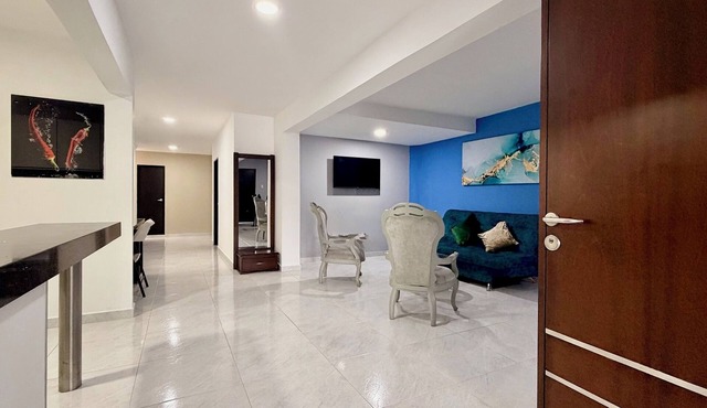 Luant House
