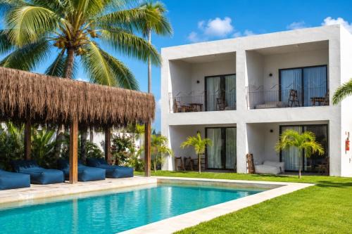 Luau Hotel