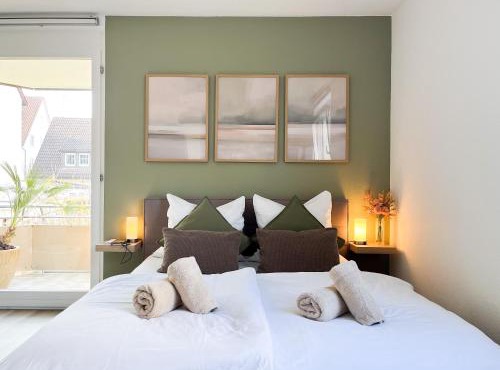 LuBu Stay Central, Cozy, with Workspace and Parking