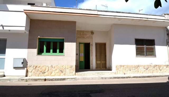 Luce holiday home with air conditioning for 5 guests