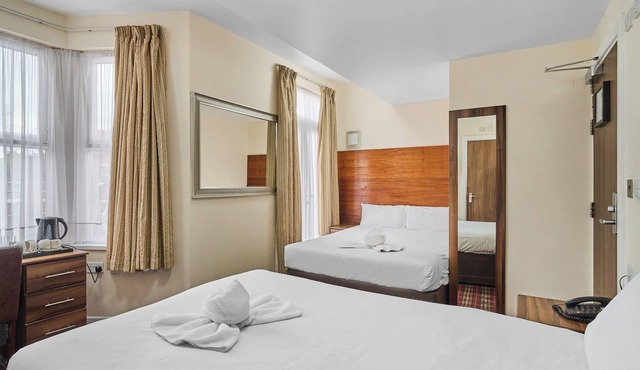Lucky 8 Hotel