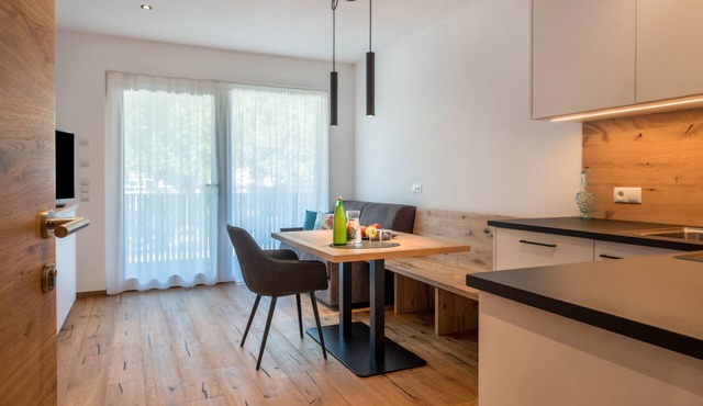 'Luislhof Hof - Apartment Vitis' with Mountain View, Terrace & Wi-Fi