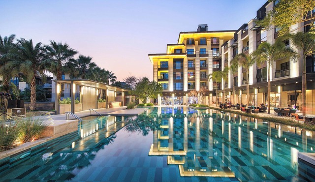 Lujiang Mega Hotel