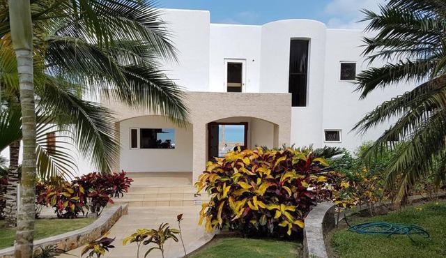 Lujosa Casa con piscina privada Casa Blanca Same