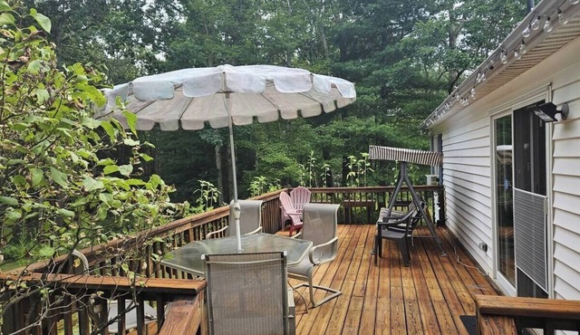 Lumberland Lodge Nature Escape + Hiking