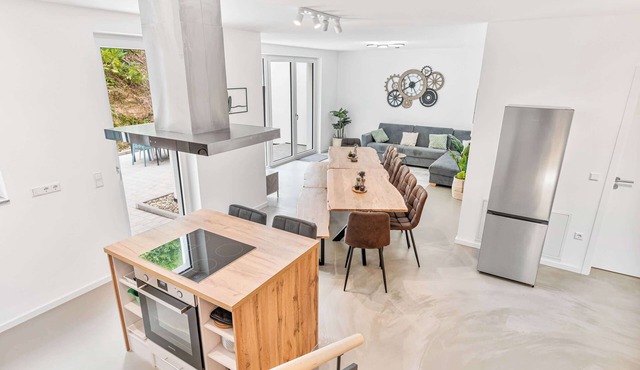 LUMlFLATS: 4 Zimmer/E-Ladestation/Dachterrasse