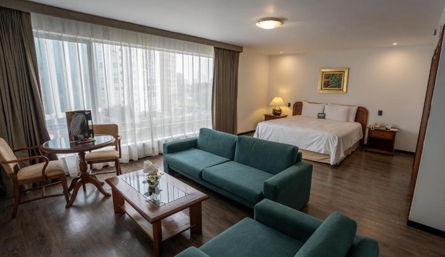 LUOXO Hotel