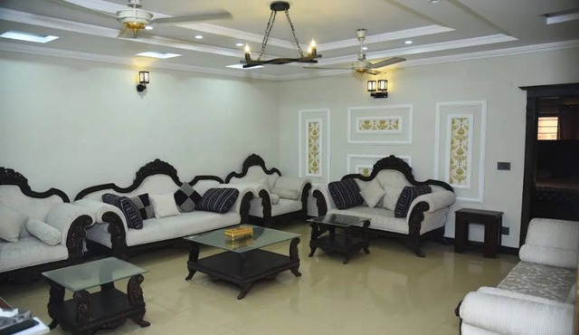 Luscious & Modern 3 Bedrooms Family House