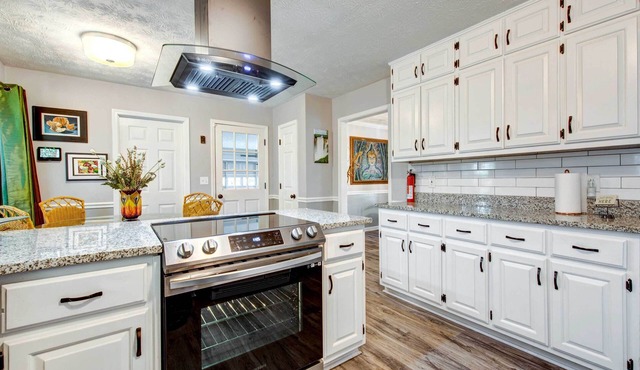 Lush Covington Home w/Patio ~ 32 Mi to Atlanta!