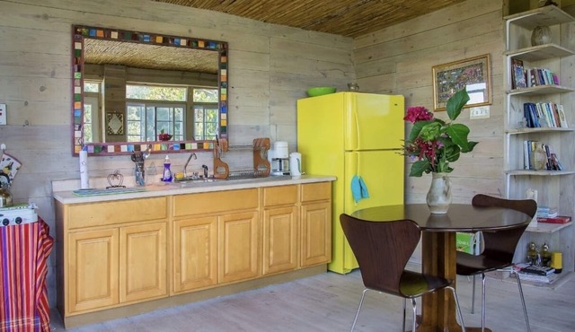 Lush Hillside Studio / Blue Mountain Jamaica