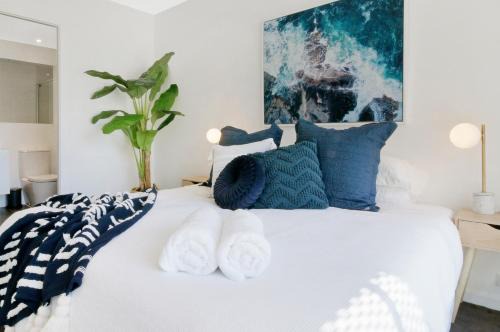 Lux 2BR Apt on Hindmarsh SQ-Pool-Gym-Parking