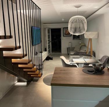 Lux Beach House M