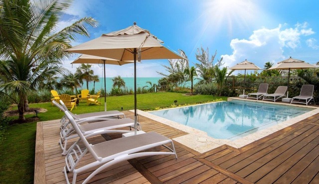 Lux Beachfront Sanctuary: Wild Orchid House w/Pool