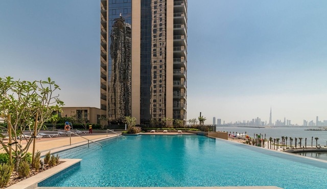 Lux BnB Dubai Creek Harbour BLVD Views