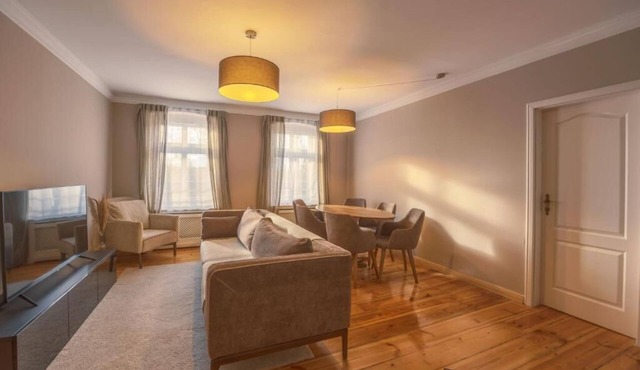 LUX central 3bed suite apartment